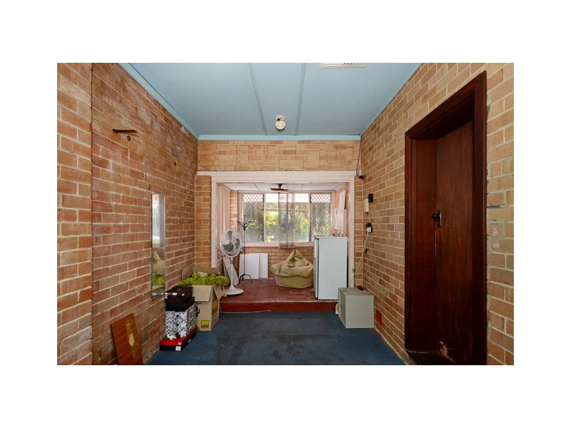 16 Buxton Road, Wembley Downs WA 6019