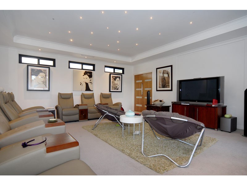 9 Pandora Drive, City Beach WA 6015