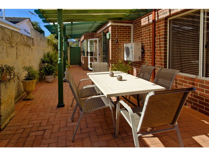 59 Adderley Street, Mount Claremont WA 6010