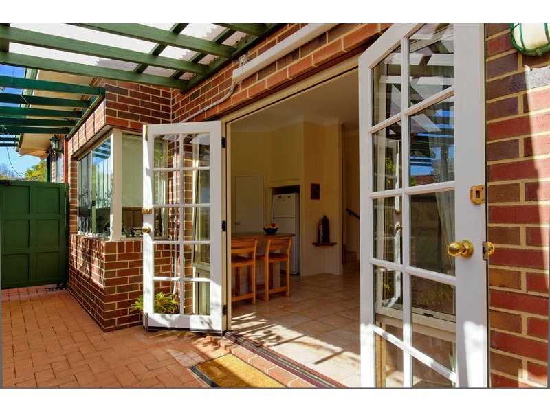 59 Adderley Street, Mount Claremont WA 6010