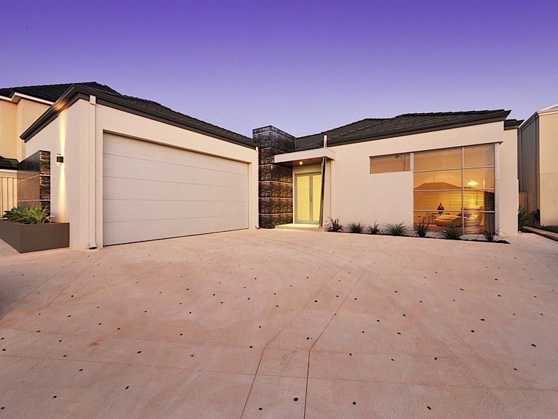 9 Beachside Drive, Burns Beach WA 6028