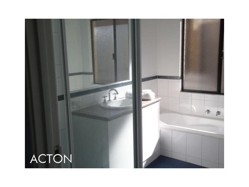 17a Hodges Place, Innaloo WA 6018