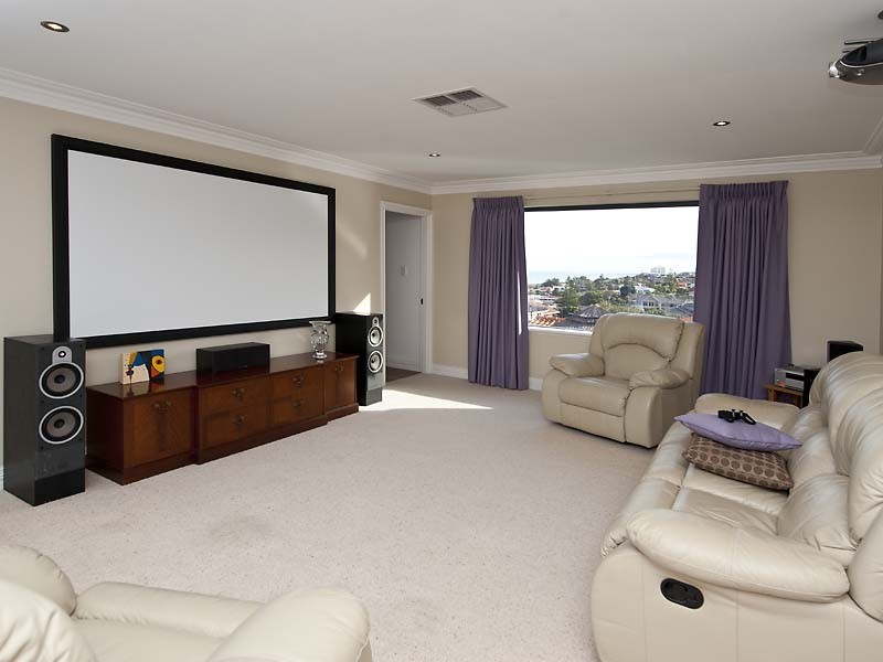 47 Kinkuna Way, City Beach WA 6015