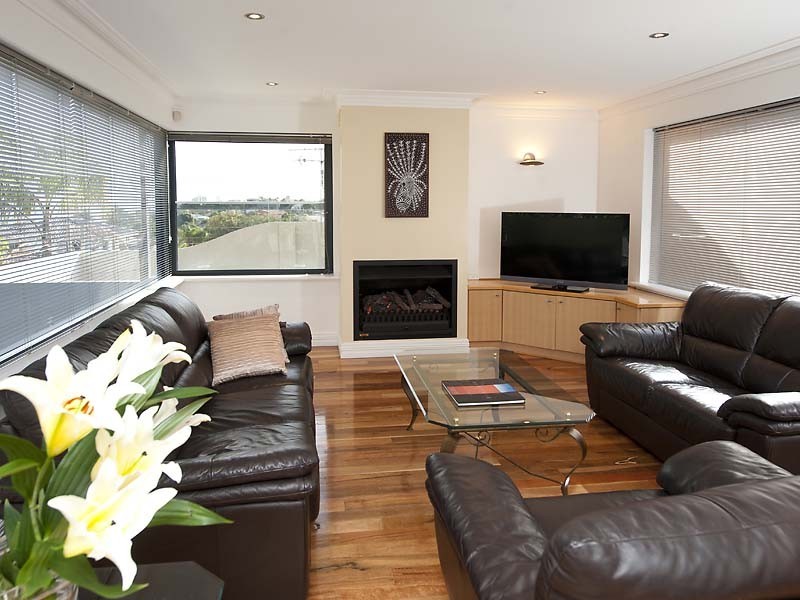 47 Kinkuna Way, City Beach WA 6015