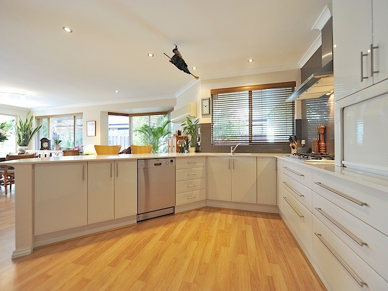 9 St Helena Way, Iluka WA 6028