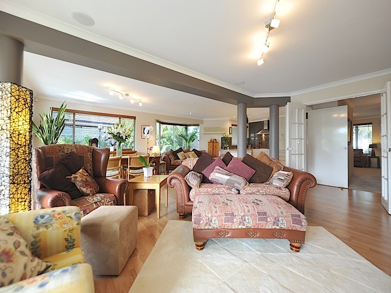 9 St Helena Way, Iluka WA 6028