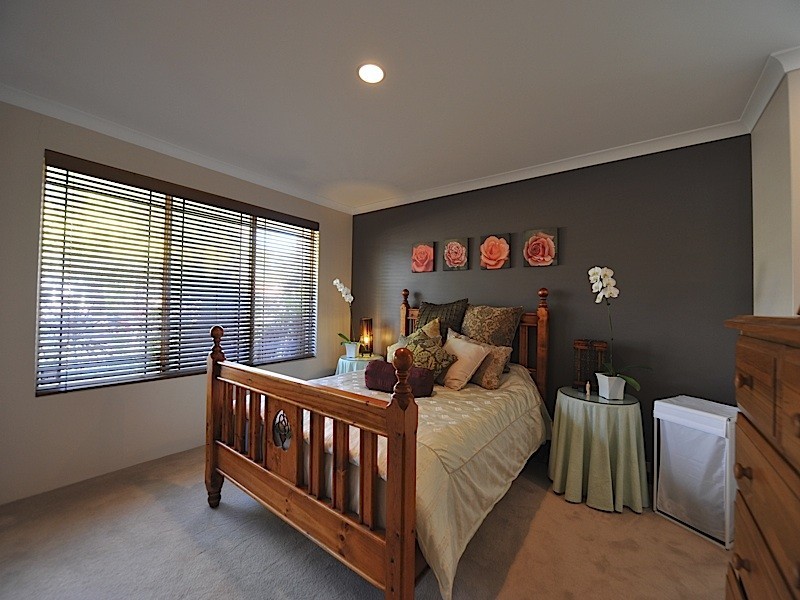 9 St Helena Way, Iluka WA 6028