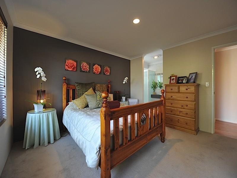 9 St Helena Way, Iluka WA 6028