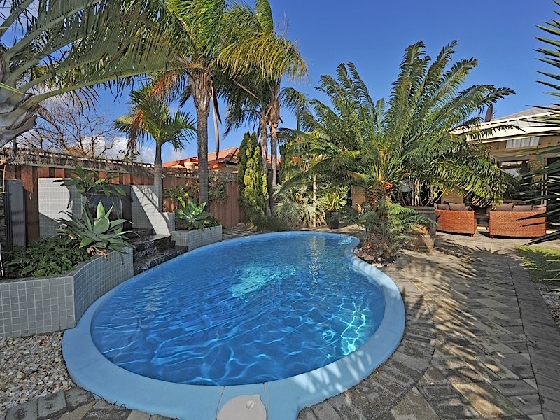 9 St Helena Way, Iluka WA 6028