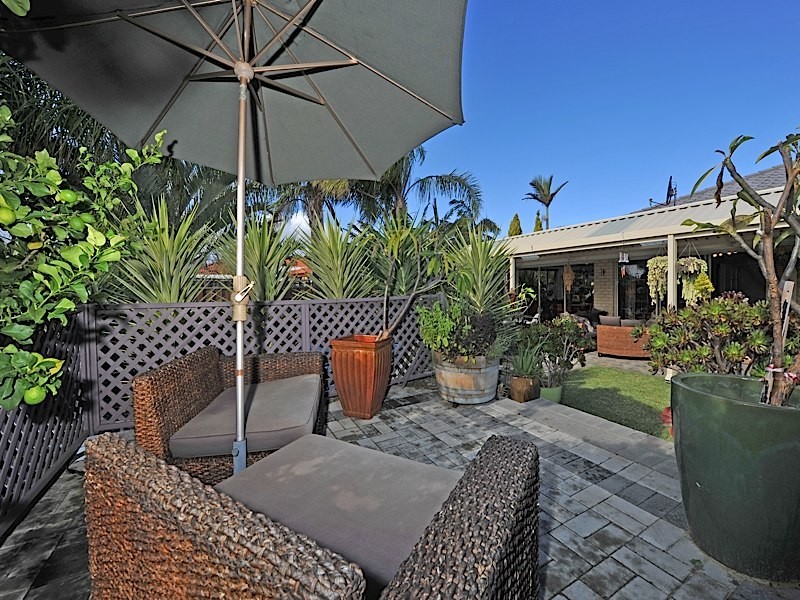 9 St Helena Way, Iluka WA 6028