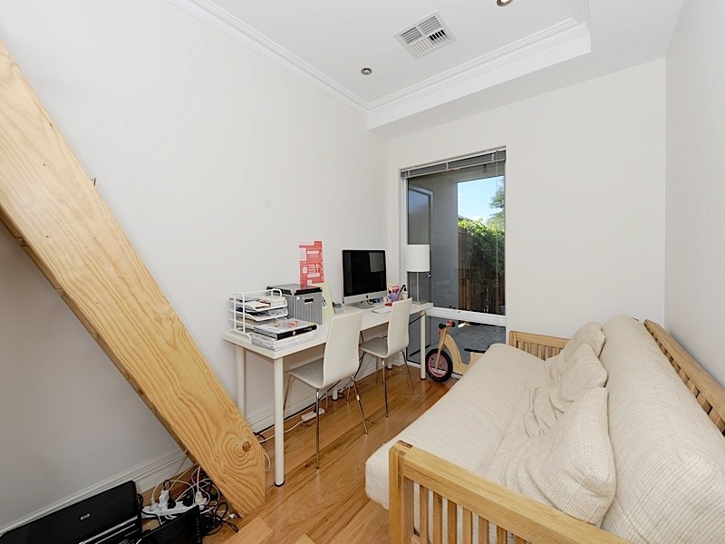 210a Holbeck Street, Doubleview WA 6018