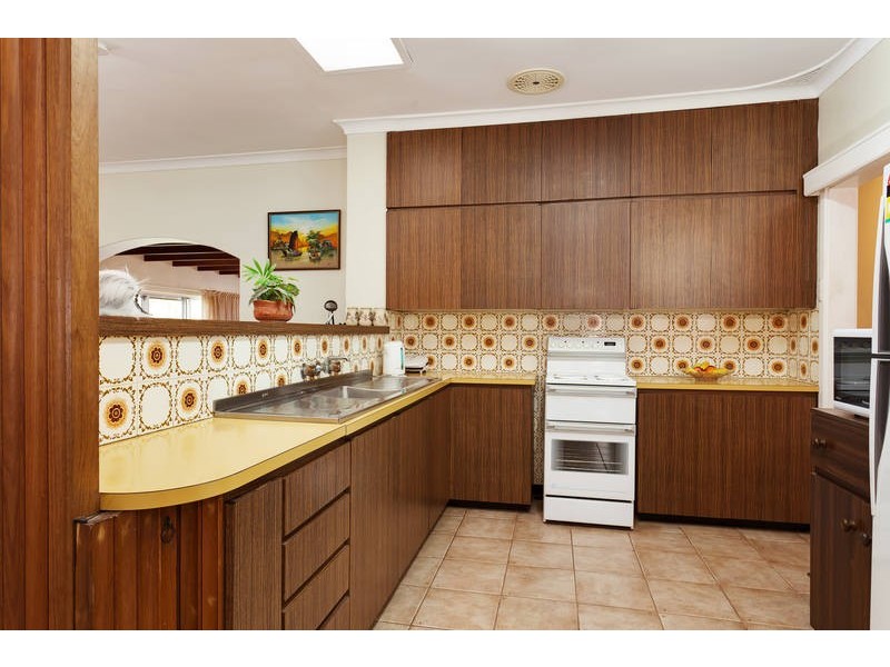 18 Callan Rd, Floreat WA 6014