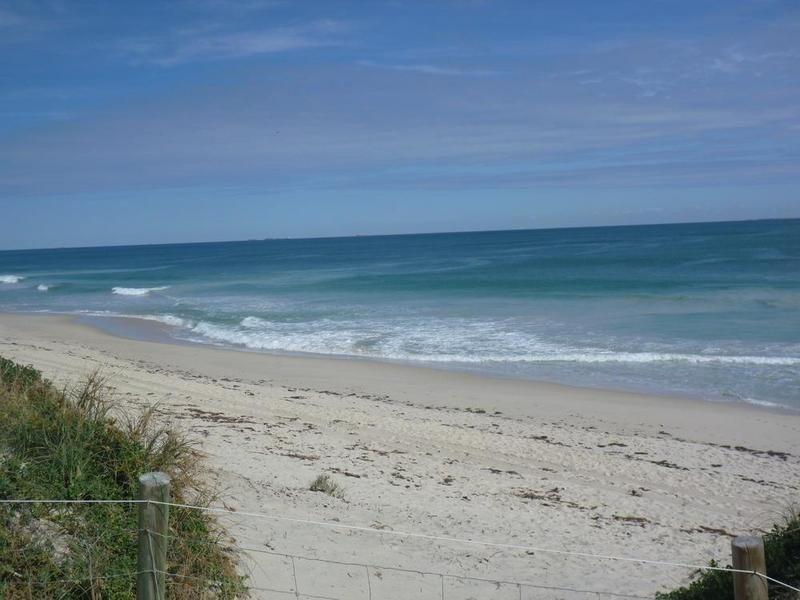 18 Callan Rd, Floreat WA 6014