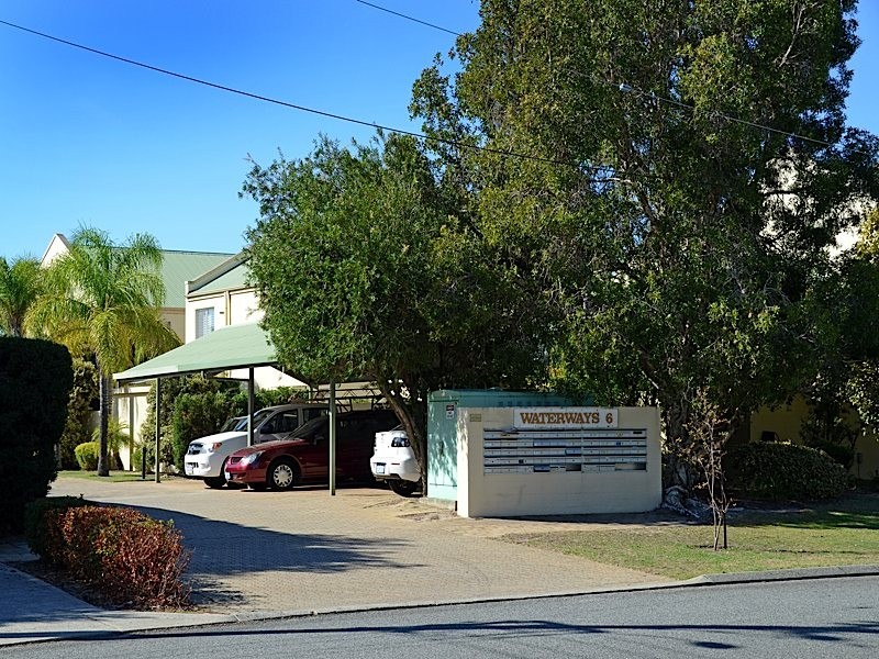 31/6 Waterway Court, Churchlands WA 6018