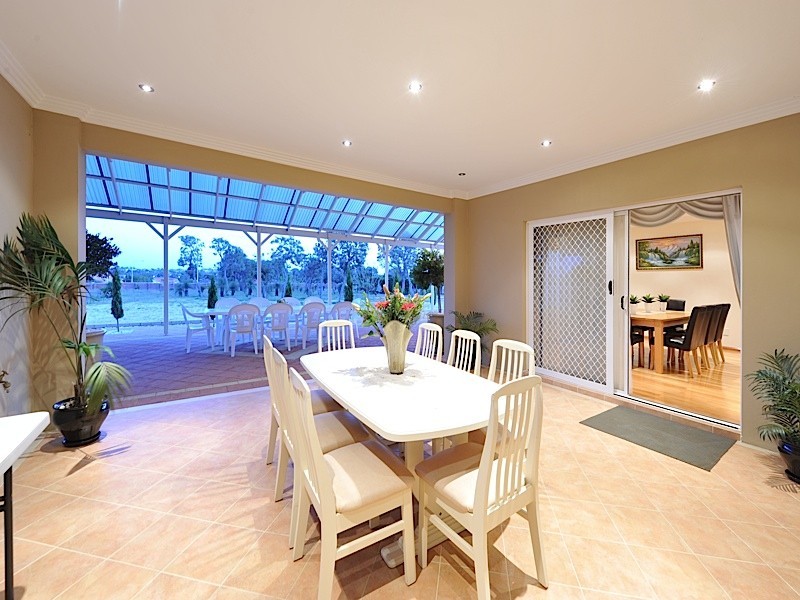 56 Leach Way, Gnangara WA 6065
