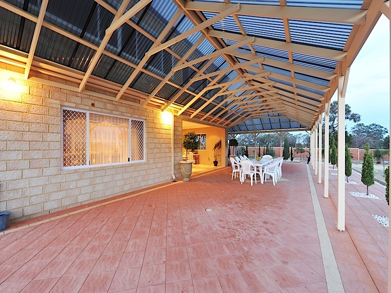 56 Leach Way, Gnangara WA 6065