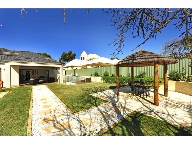 14 Whitfeld Street, Floreat WA 6014