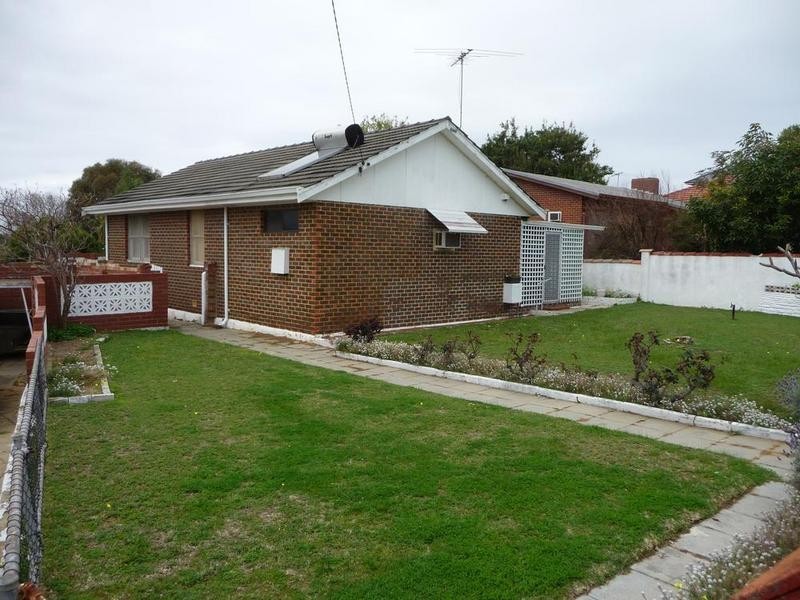 4 Francis Avenue, Karrinyup WA 6018