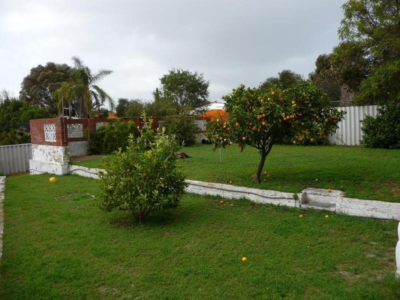 4 Francis Avenue, Karrinyup WA 6018