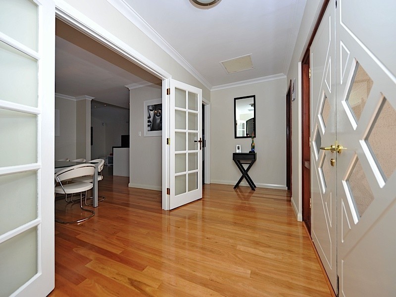 13 Coronation Street, Woodlands WA 6018