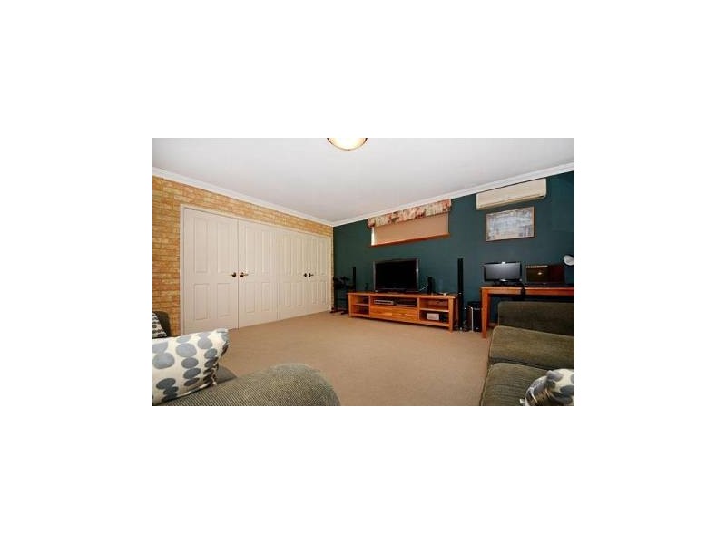 16 Willow Road, Woodlands WA 6018