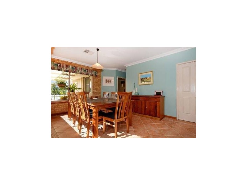 16 Willow Road, Woodlands WA 6018