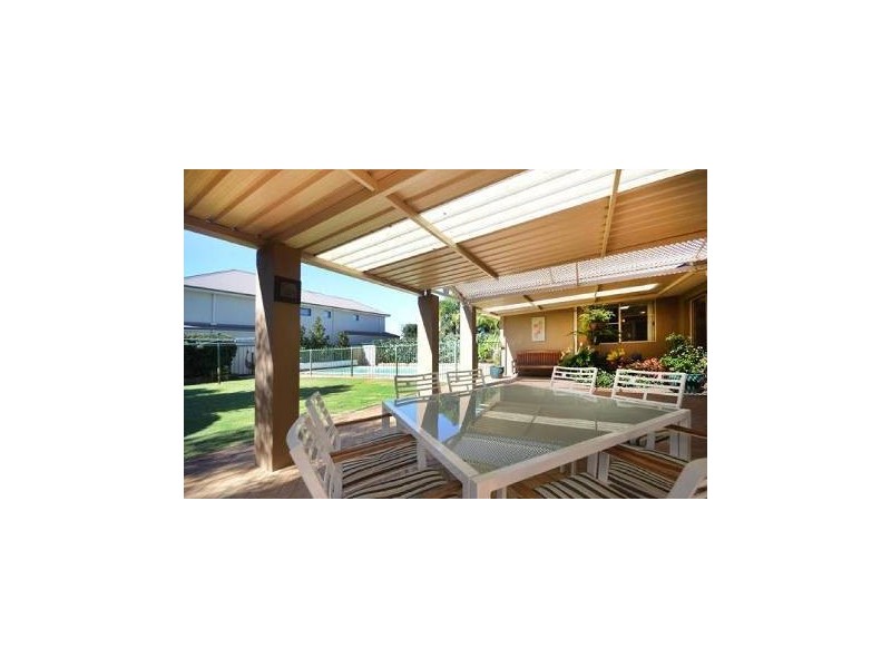 16 Willow Road, Woodlands WA 6018