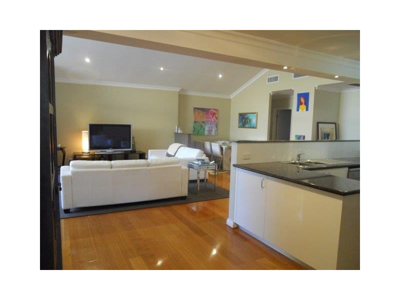 319 The Boulevard, City Beach WA 6015