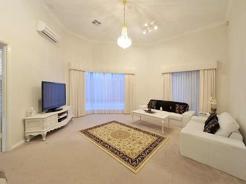 11 Gemini Rise, Ocean Reef WA 6027