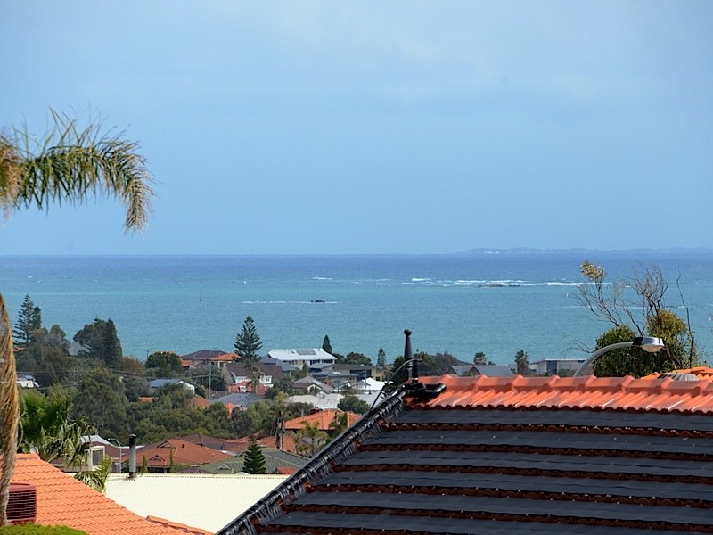 11 Gemini Rise, Ocean Reef WA 6027