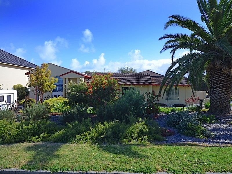 18 Catesby Street, City Beach WA 6015