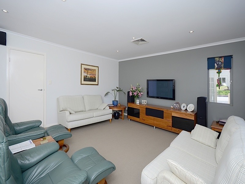 18 Catesby Street, City Beach WA 6015