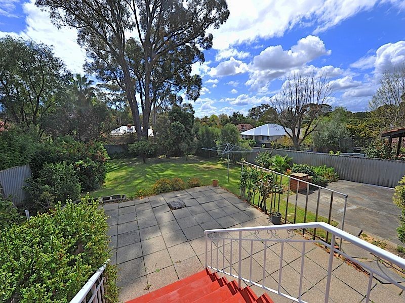 6 Chandler Avenue, Floreat WA 6014