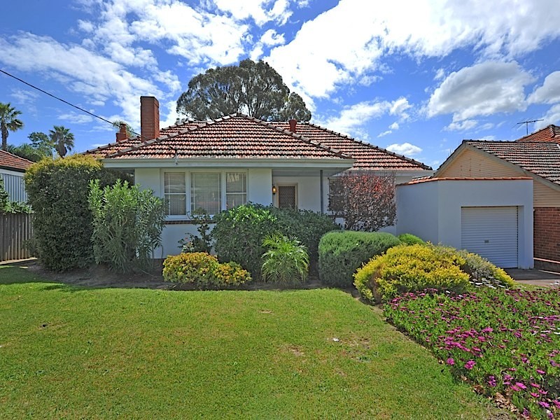 6 Chandler Avenue, Floreat WA 6014