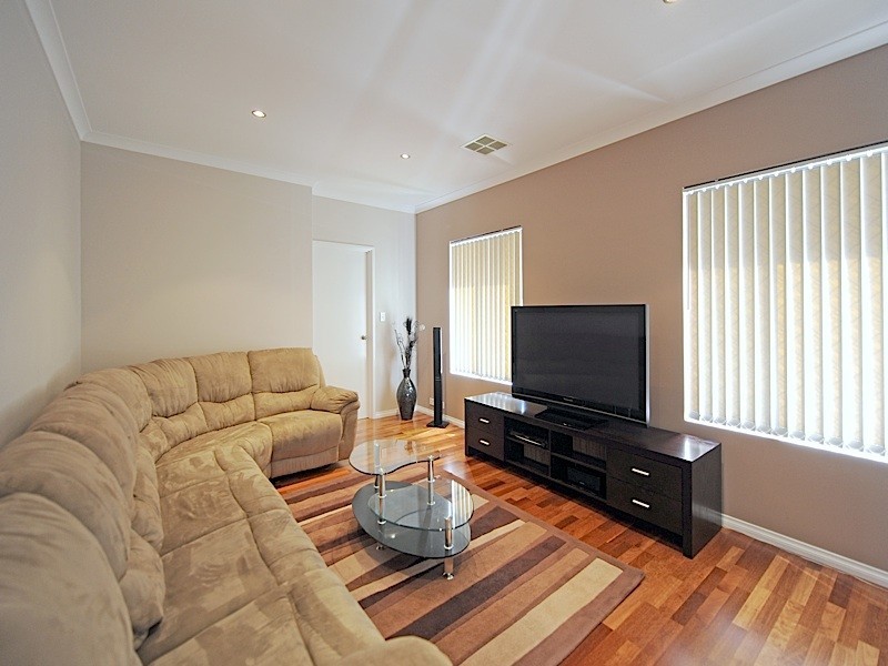 A/97 Pascoe Street, Karrinyup WA 6018