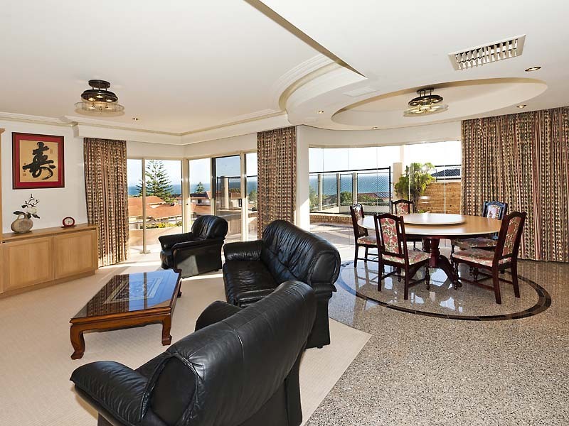 21 Weelara Road, City Beach WA 6015