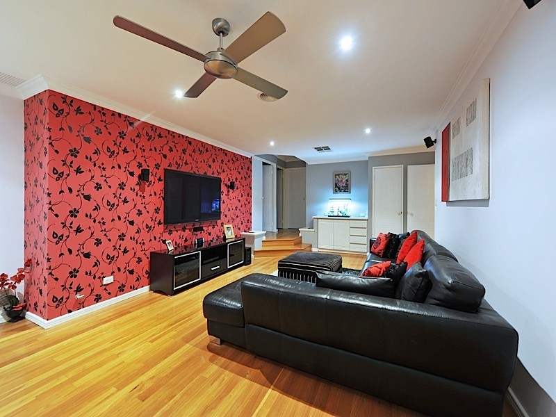 15 Reacher Place, Ocean Reef WA 6027