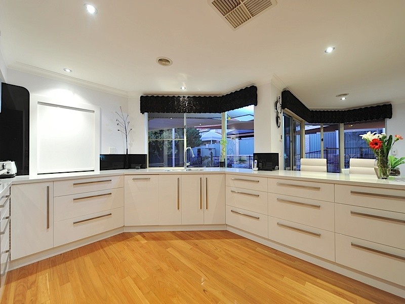 15 Reacher Place, Ocean Reef WA 6027