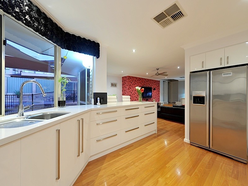 15 Reacher Place, Ocean Reef WA 6027