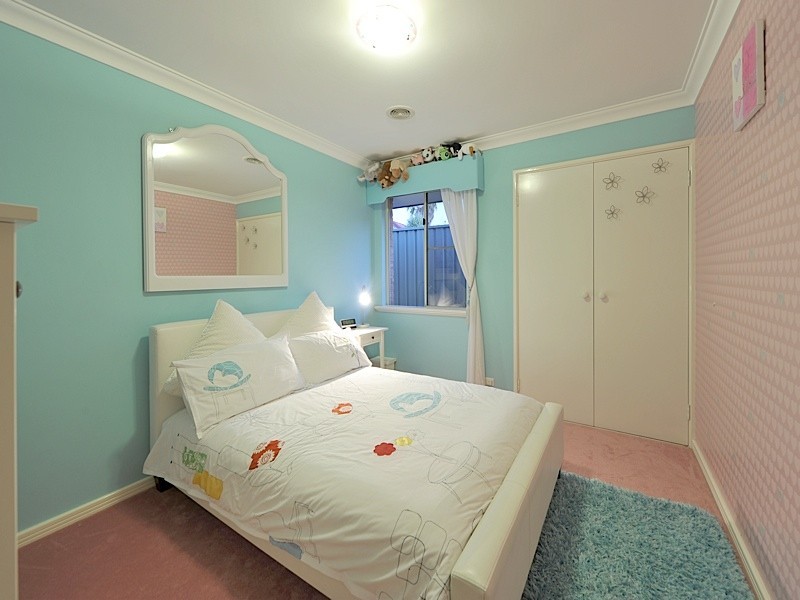 15 Reacher Place, Ocean Reef WA 6027