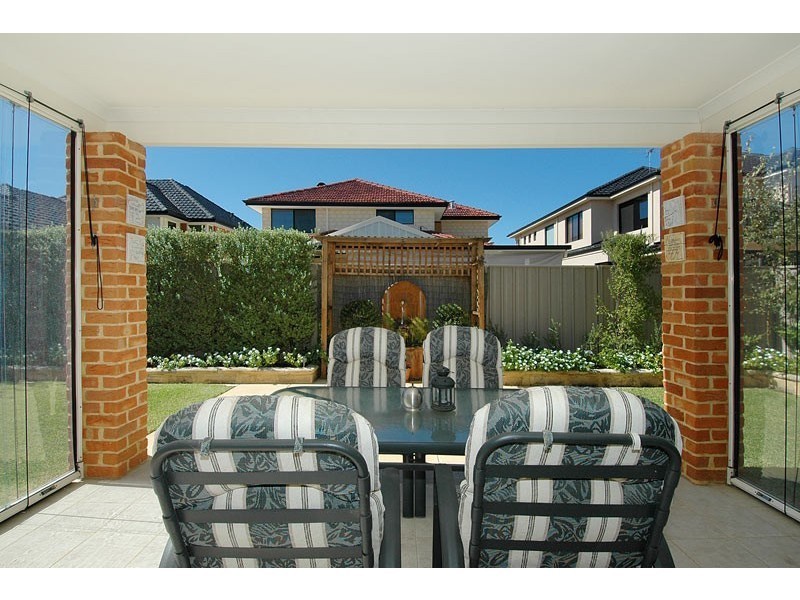 27 Honeymyrtle Turn, Stirling WA 6021