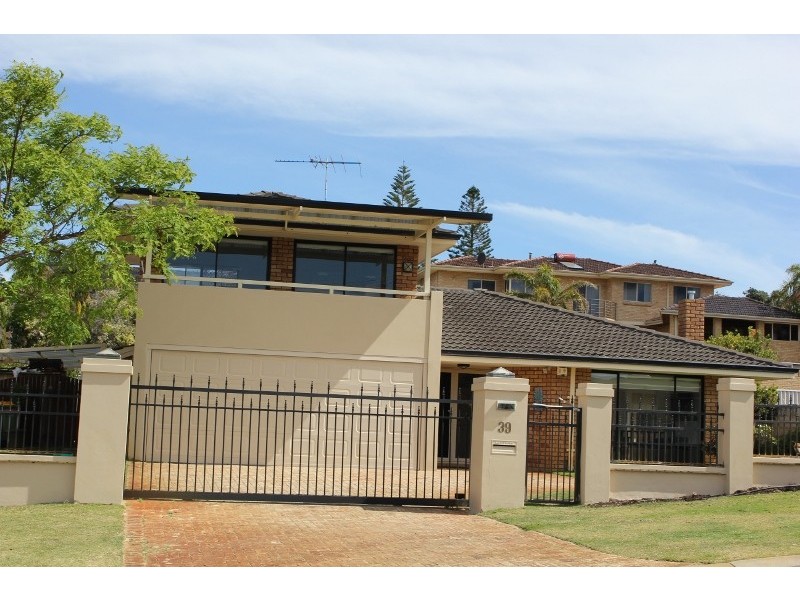 39 Peasholm Street, City Beach WA 6015