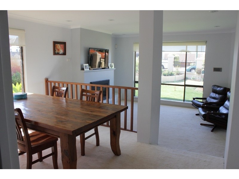 39 Peasholm Street, City Beach WA 6015