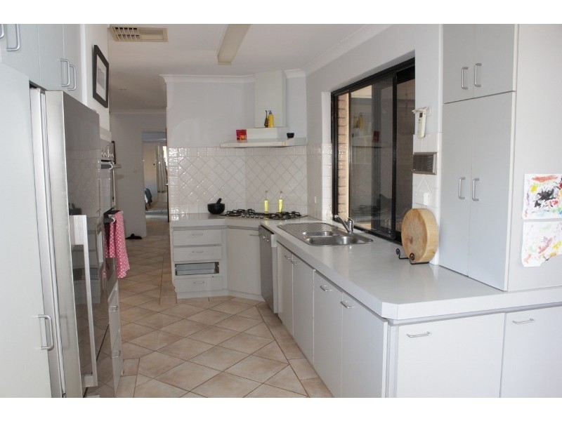 39 Peasholm Street, City Beach WA 6015