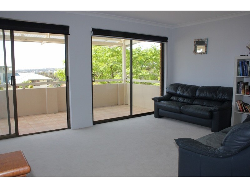 39 Peasholm Street, City Beach WA 6015