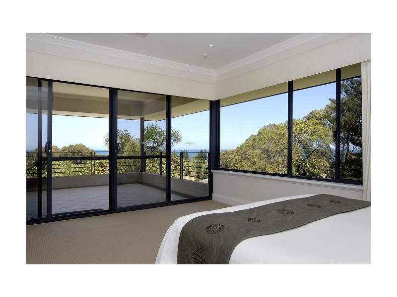 22 Lentara, City Beach WA 6015