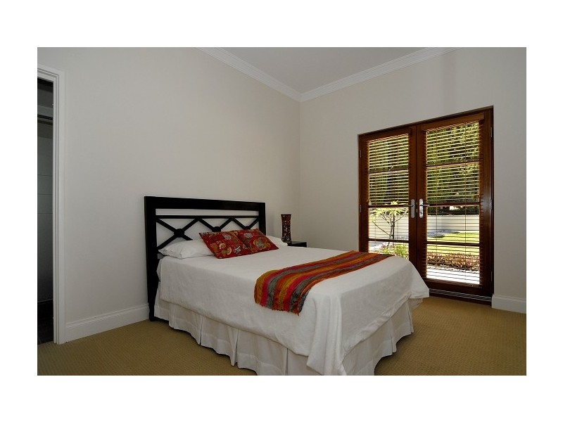 22 Lentara, City Beach WA 6015