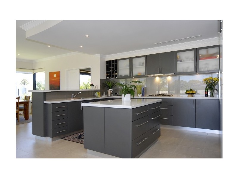 22 Lentara, City Beach WA 6015