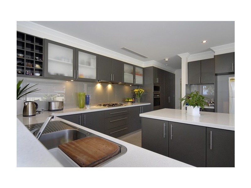 22 Lentara, City Beach WA 6015