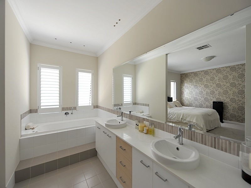 30 Dampier Avenue, City Beach WA 6015